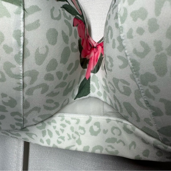 New Cacique Bra Leopard Floral Lightly Lined Smooth Balconette 38F Coquette NWT - Picture 3 of 8